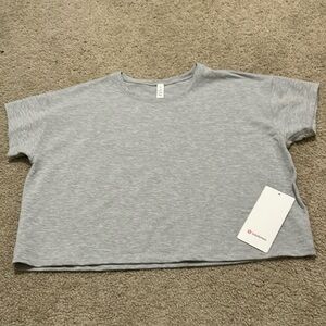 Lululemon Cates Tee heather gray women’s size 10. Cropped French terry